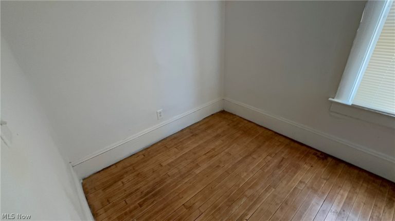 1065 77th Street, Cleveland, OH - Photo 8