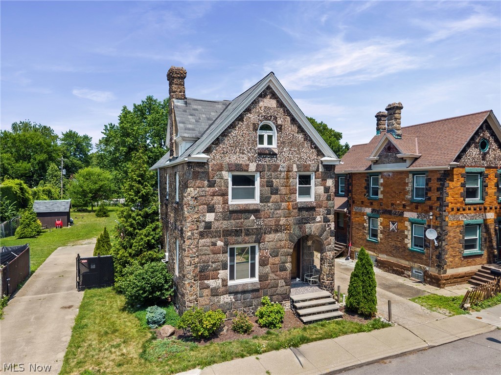 5822 Ellen Avenue, Cleveland, OH