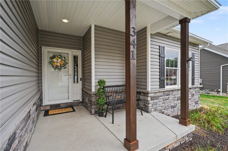 341 Alexis Lane, Canal Fulton, OH - Photo 3