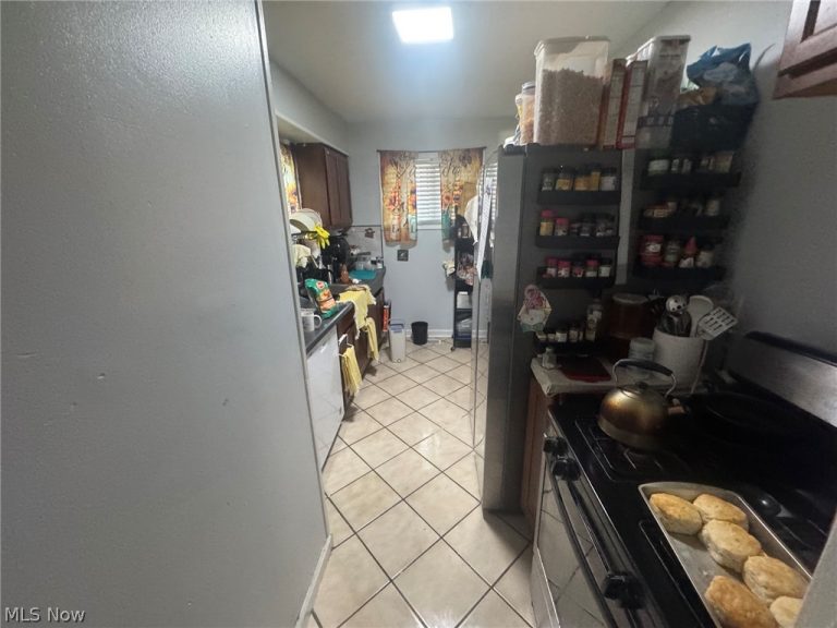 4669 174th Street, Cleveland, OH - Photo 6