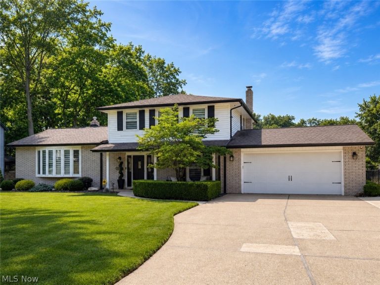 8124 Forest Court, North Royalton, OH, 44133