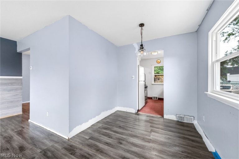 26850 Gary Avenue, Euclid, OH - Photo 6