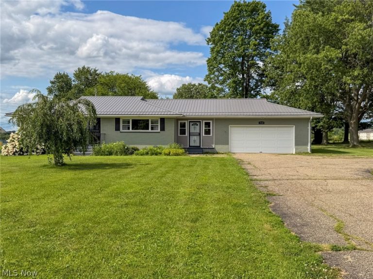 568 12th Street, Carrollton, OH, 44615
