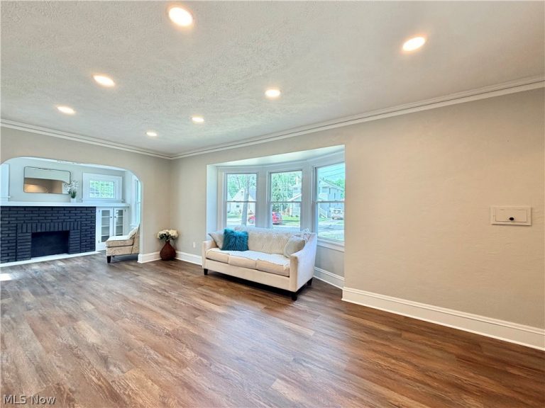 209 Gibson Street, Berea, OH - Photo 3