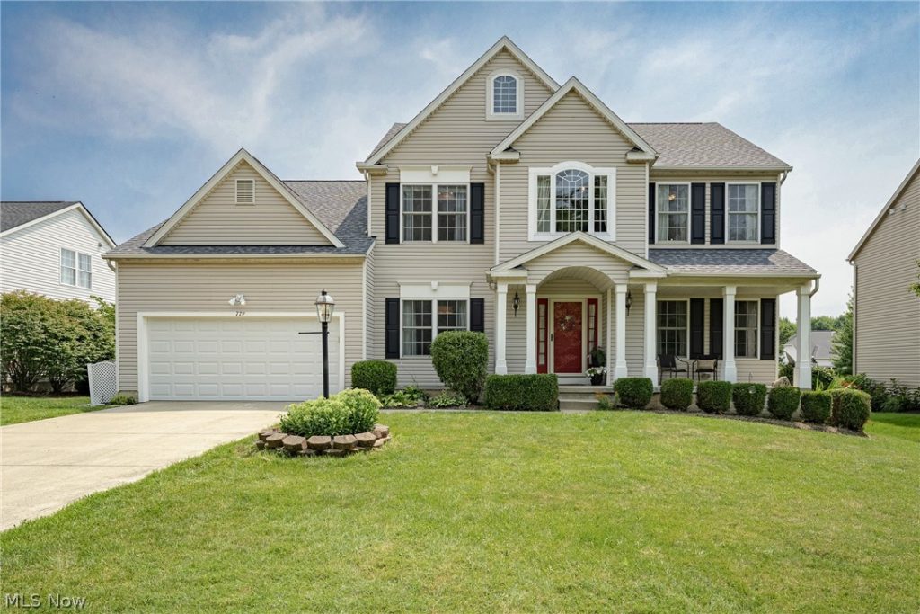 779 Castle Haven Way, Wadsworth, OH