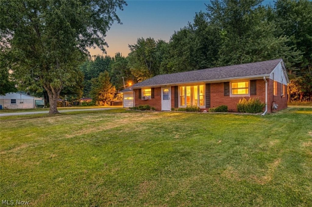 107 Hyder Drive, Madison, OH