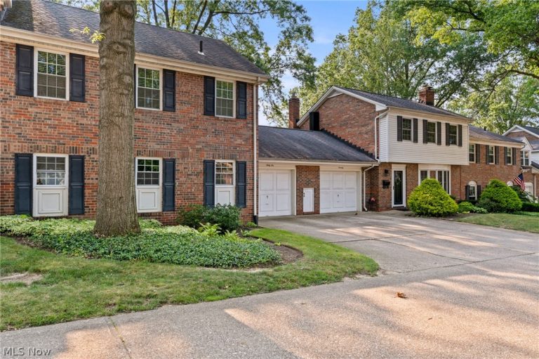 66 Yardley Lane, Akron, OH - Photo 2