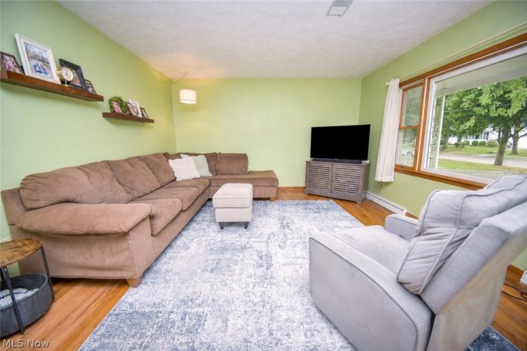 40 Lasalle Street, Medina, OH - Photo 5