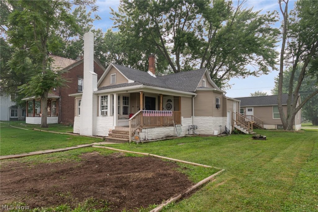 216 Pennsylvania Avenue, Sebring, OH