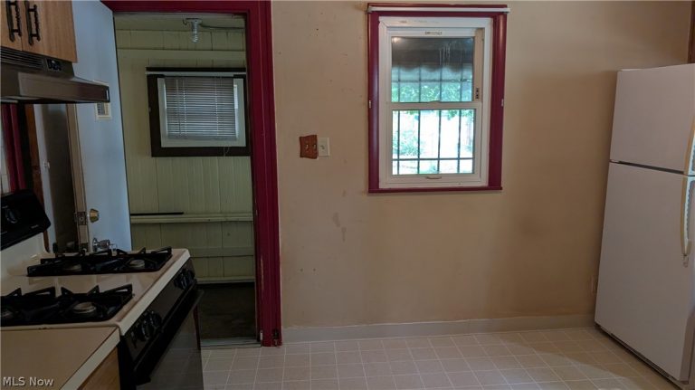 4164 50th Street, Cleveland, OH - Photo 6