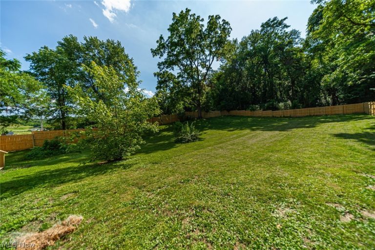 1521 Adamsville Road, Zanesville, OH - Photo 6