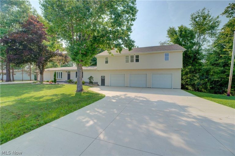 1715 Chenango, Wakeman, OH - Photo 2