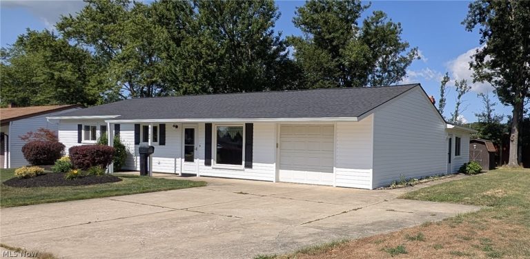 6182 Randolph Road, Bedford Heights, OH - Photo 4