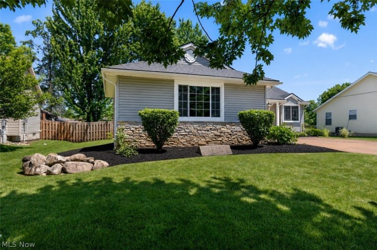 1193 Elm Street, Grafton, OH - Photo 3