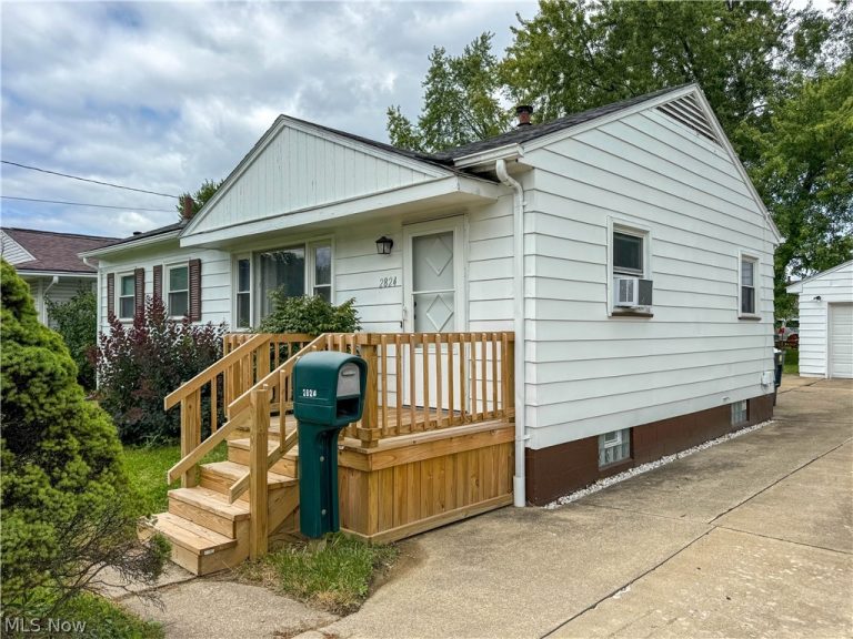 2824 Linda Drive, Warren, OH - Photo 3