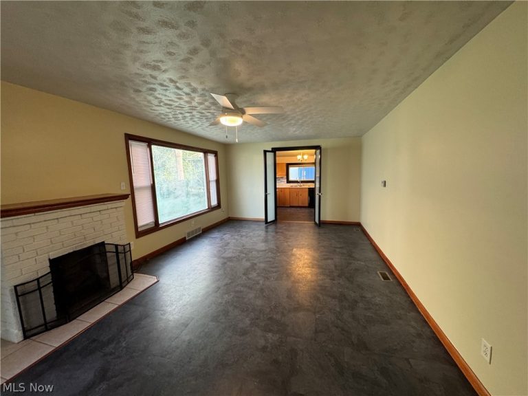 206 Olivet Avenue, Akron, OH - Photo 8