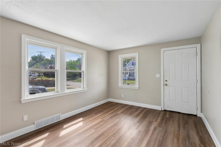 20831 Naumann Avenue, Euclid, OH - Photo 4