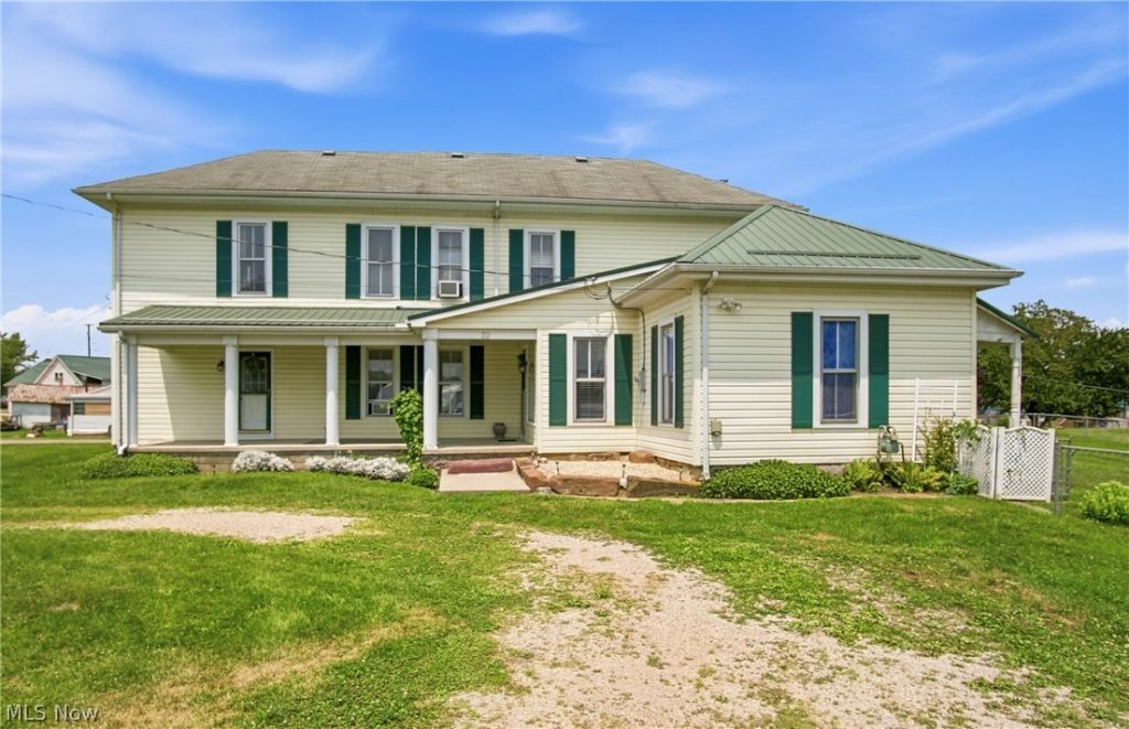 32 1st Street, Frazeysburg, OH