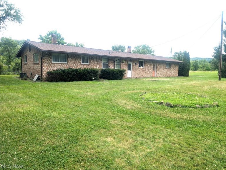 5779 Greer Road, Uhrichsville, OH - Photo 6