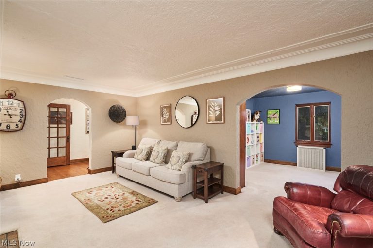 477 Palisades Drive, Akron, OH - Photo 4