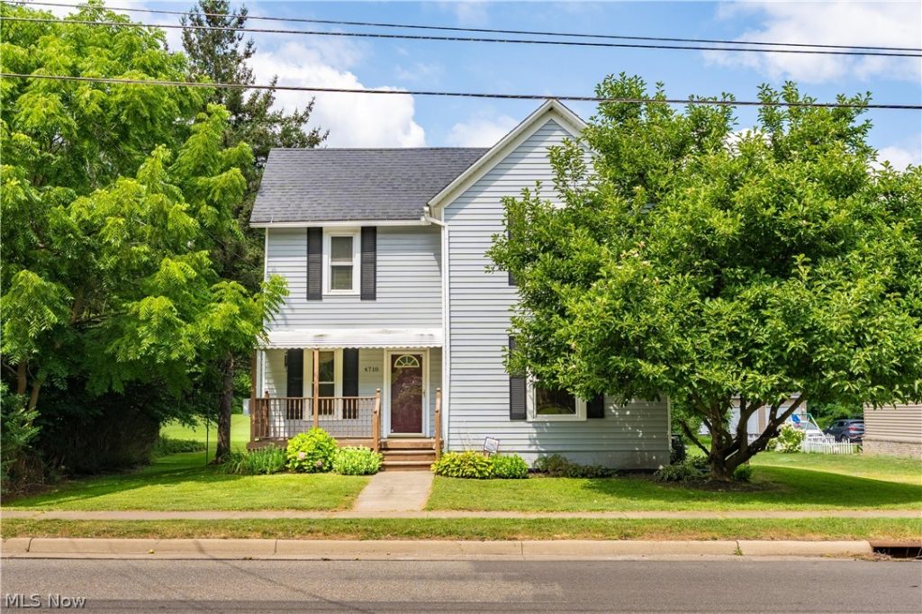 4718 Massillon Road, Green, OH