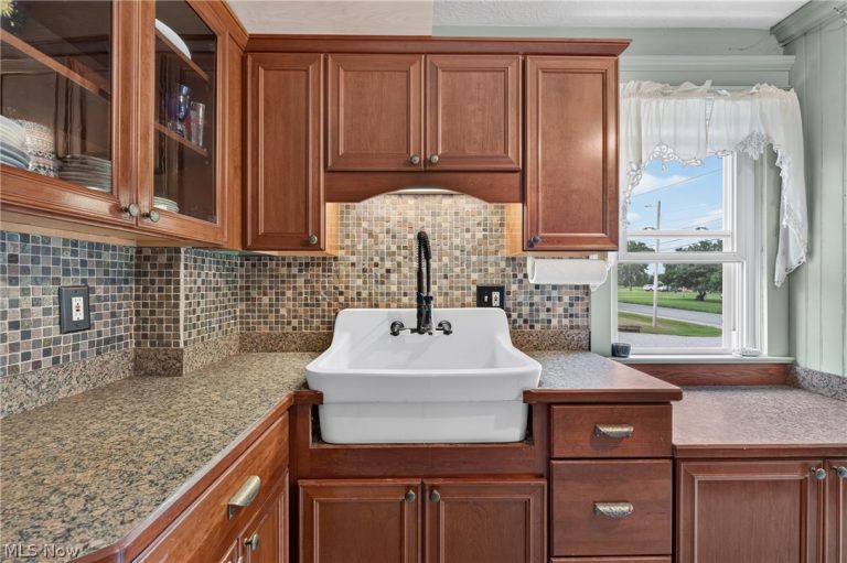 6228 Avon Lake Road, Spencer, OH - Photo 3