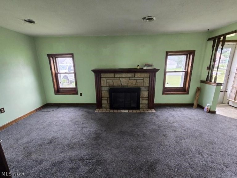 375 Bon Air Avenue, Elyria, OH - Photo 2