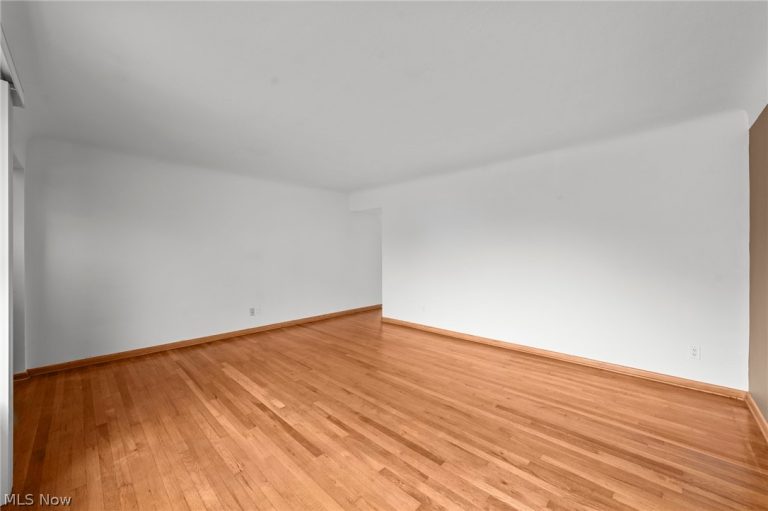 20707 Hilliard Boulevard, Rocky River, OH - Photo 5