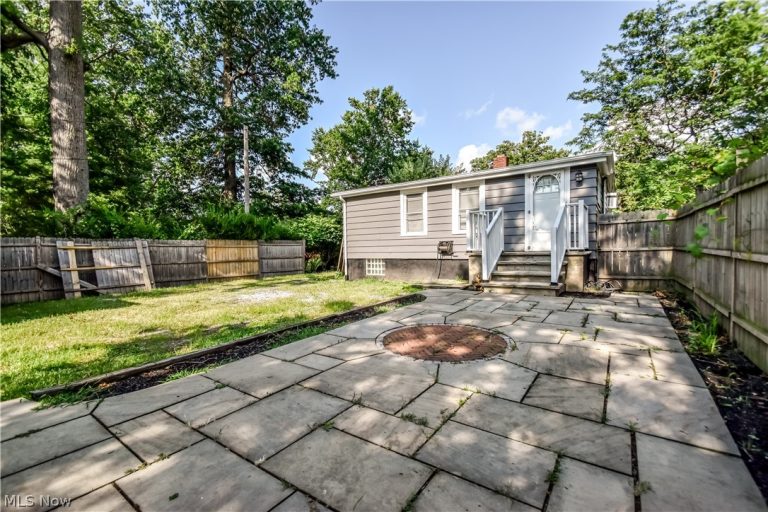 406 266th Street, Euclid, OH - Photo 6
