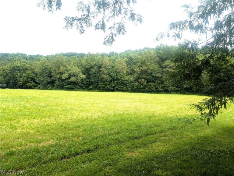 5715 Greer Road, Uhrichsville, OH - Photo 8