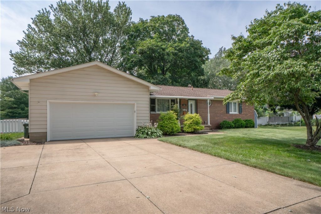 3524 Frawood Drive, Uniontown, OH