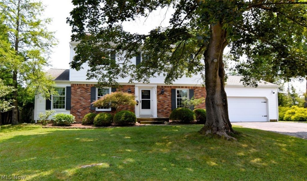 3779 Kay Drive, Stow, OH