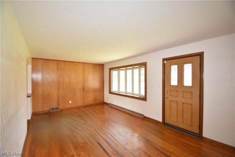421 Parkview Drive, Girard, OH - Photo 5