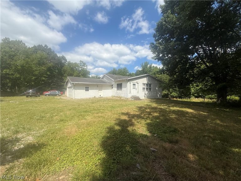 4636 143rd Street, Garfield Heights, OH - Photo 2