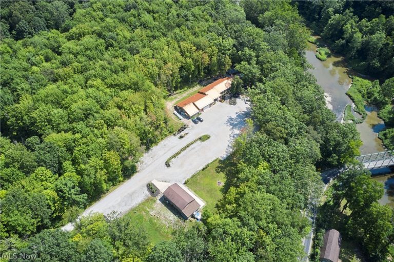 834 Clyde Hill Road, Harpersfield, OH - Photo 2