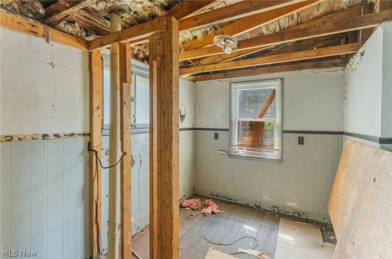 1332 Elm Street, Youngstown, OH - Photo 8