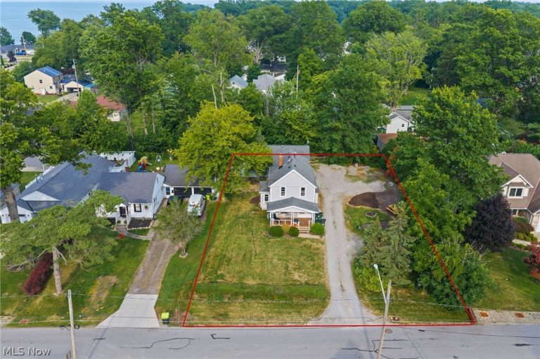 115 Avon Point, Avon Lake, OH - Photo 3