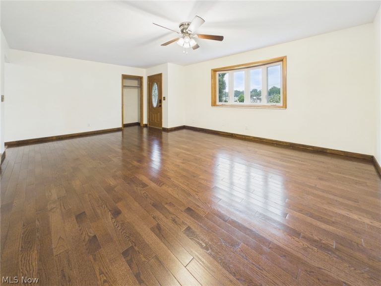 1301 Washington Gardens Circle, Washington, WV - Photo 4