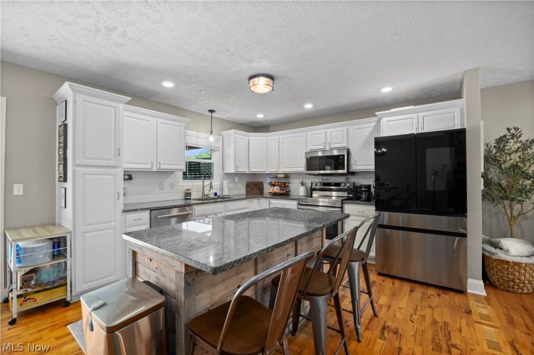 1193 Elm Street, Grafton, OH - Photo 4