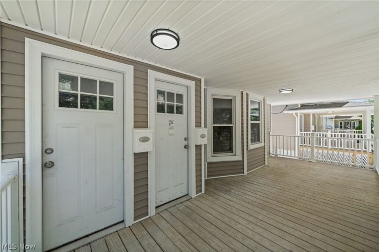 3925 Riverside Avenue, Cleveland, OH - Photo 2