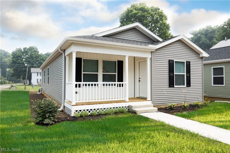 156 Channel Street, Newark, OH, 43055