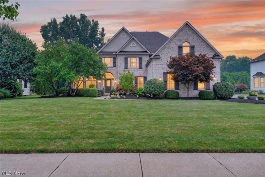 28948 Weybridge Drive, Westlake, OH