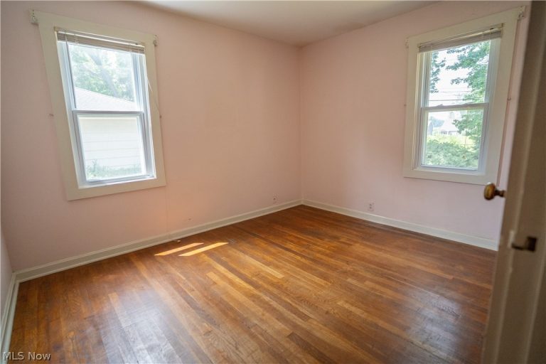 8270 Westmoor Road, Mentor, OH - Photo 5