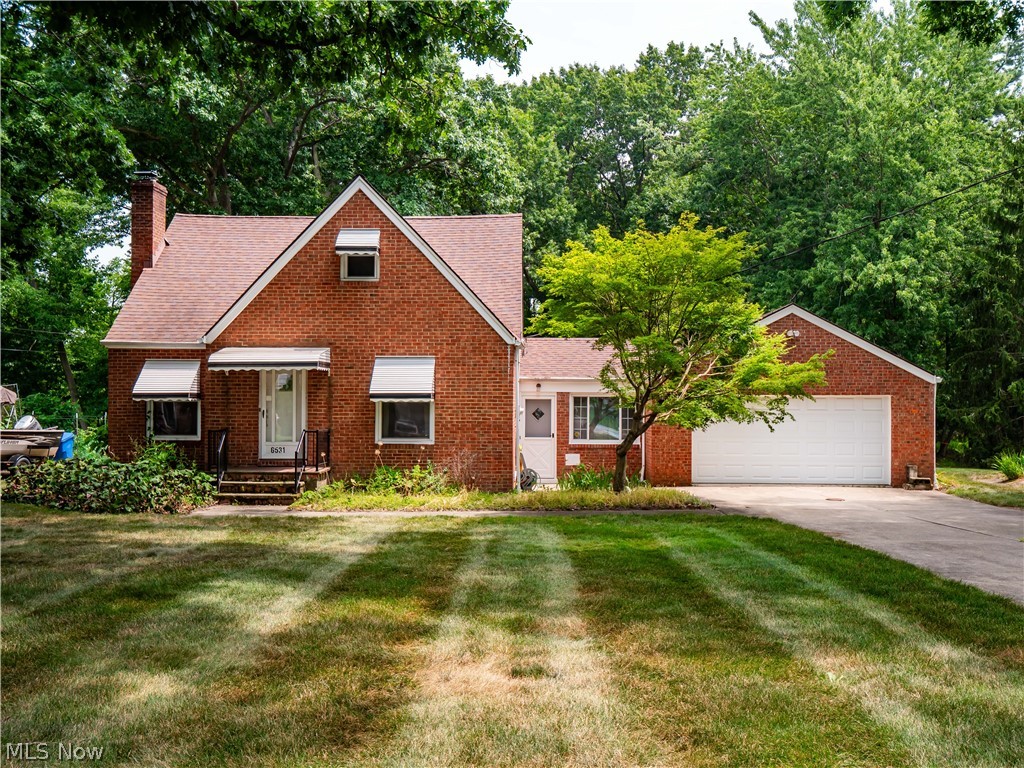 6531 Bonroi Drive, Seven Hills, OH
