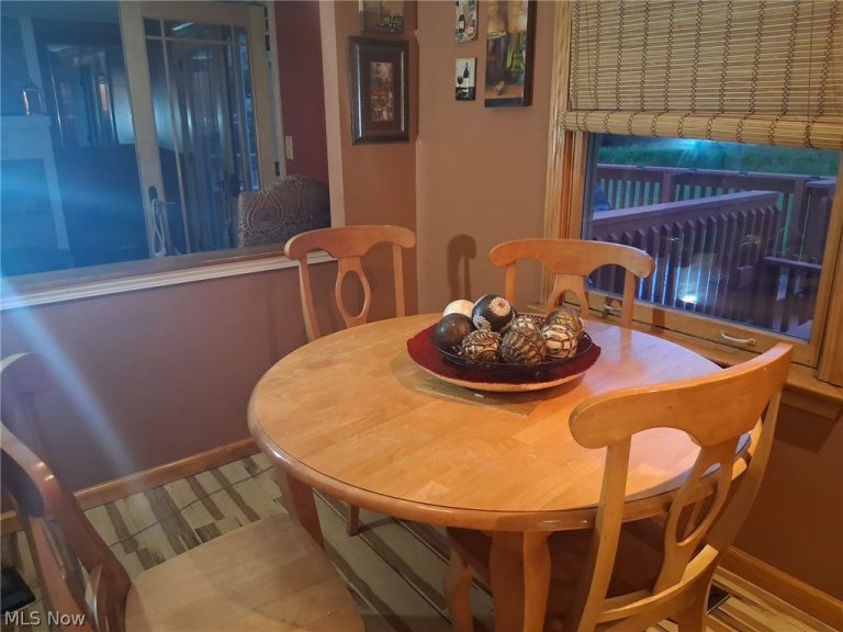 2691 Elizabeth Drive, Lordstown, OH - Photo 4