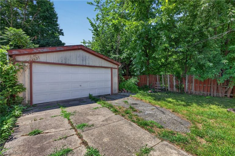 4134 142nd Street, Cleveland, OH - Photo 5