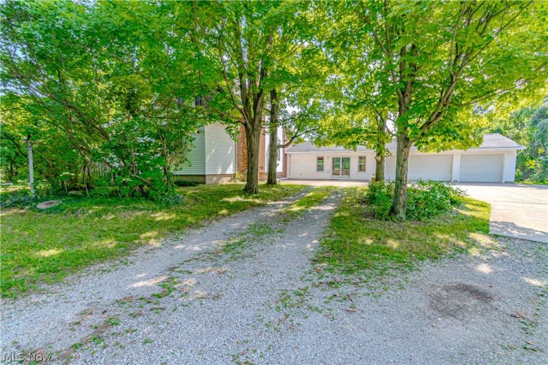 4321 Nichols Road, Medina, OH - Photo 3