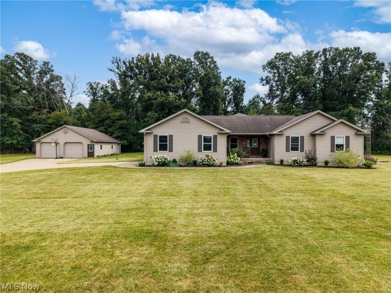 227 Easton Road, Creston, OH - Photo 3