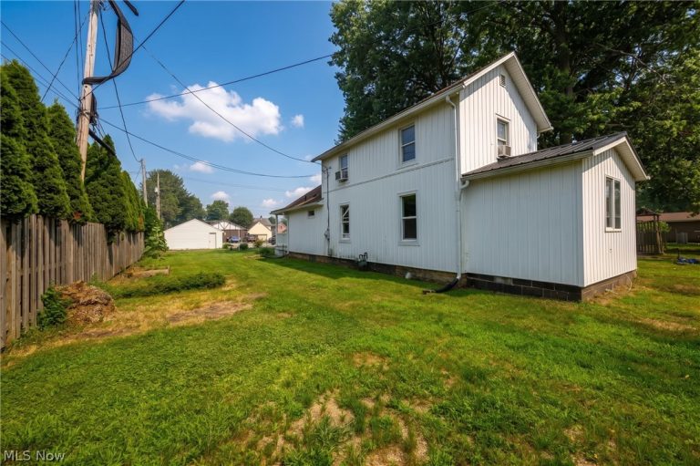 368 4th Drive, New Philadelphia, OH - Photo 6