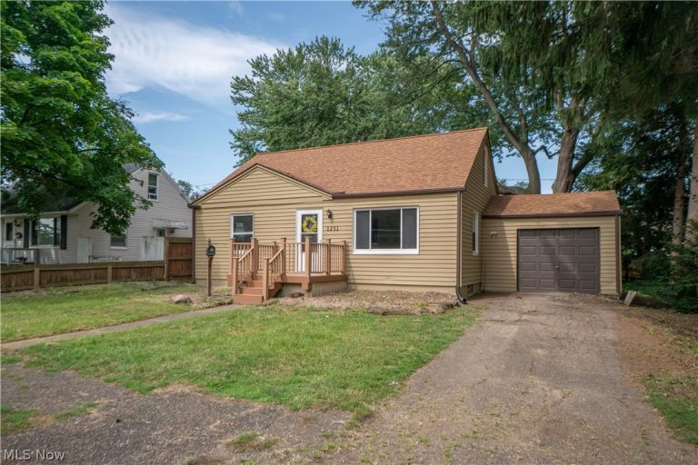 1231 Bordner Avenue, Canton, OH - Photo 2
